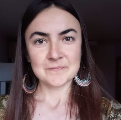 Image of Author Anca Vlaicu Writer