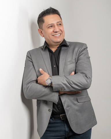 Image of Author MIlton Valderrama