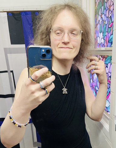 Image of Author Rose Knapp