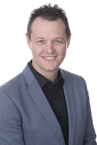 Image of Author Mathew Clark
