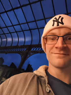 Image of Author Matthew Drapper