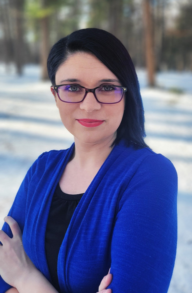 Image of Author Ceara Comeau