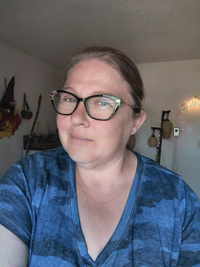 Image of Author Nicole Myers