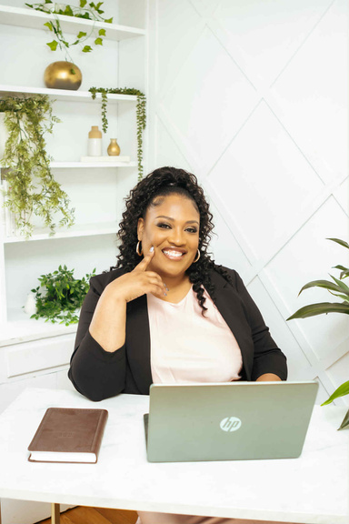 Image of Author Dr. Chavon Anette