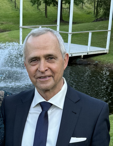 Image of Author Paul Mracek