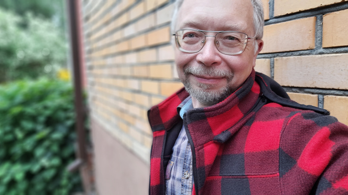 Image of Author Denis Khvatov