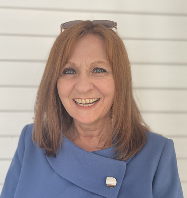 Image of Author Anna Dalhaimer Bartkowski