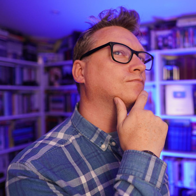 Image of Author Dan Jones