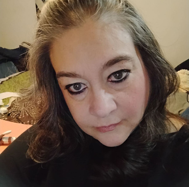 Image of Author Laurel Davis