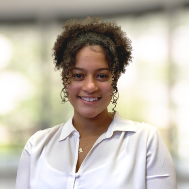 Image of Author Janelle Battle