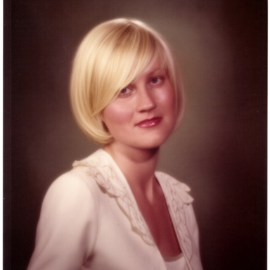 Image of Author Pamela Lillian Valemont