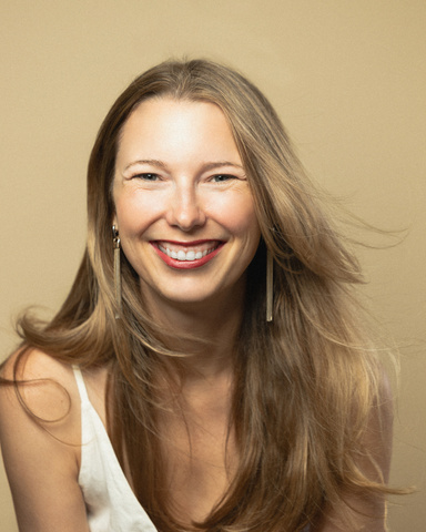 Image of Author Elle Griffin