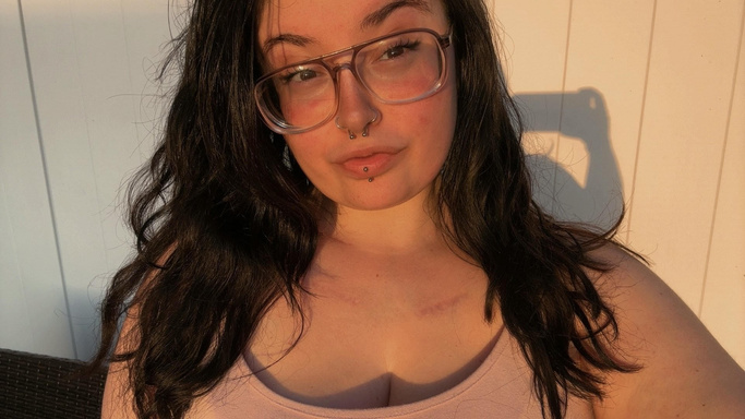Image of Author Lynds Nicole