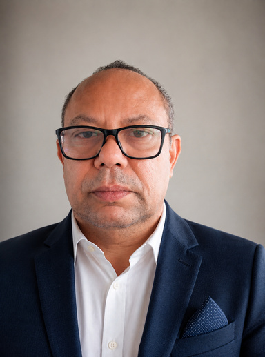Image of Author Luis Carlos Ramírez | Escritor y Reflexiones de Conciencia