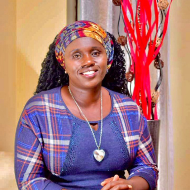 Image of Author Caroline Bongo
