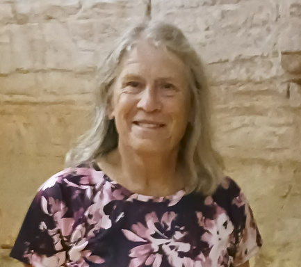 Image of Author Catherine Louis | Children's and Teen Author