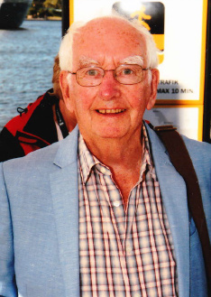 Image of Author Arthur Carden