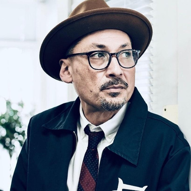 Image of Author Tomas Riley
