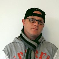 Image of Author Simon Wright