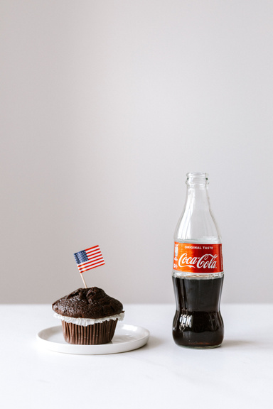 American Cakes: A Celebration in Script