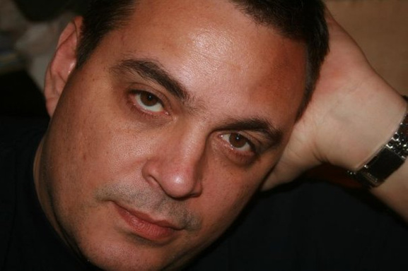 Image of Author Dr. Rigoberto Garcia