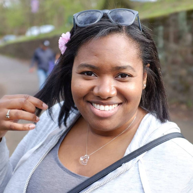 Image of Author Selena Edwards