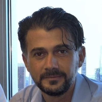 Image of Author Murat Durmus