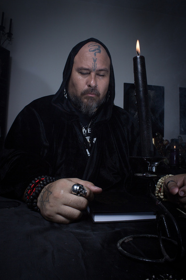 Image of Author Edgar Kerval