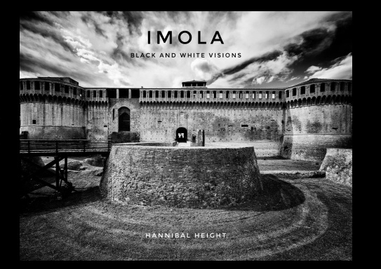 Imola Black and white visions