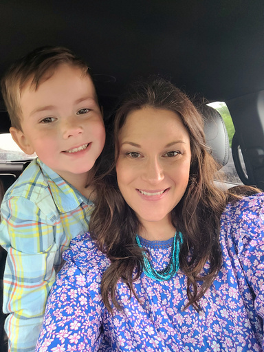 Image of Author Amanda Shelton: Mom Extraordinaire