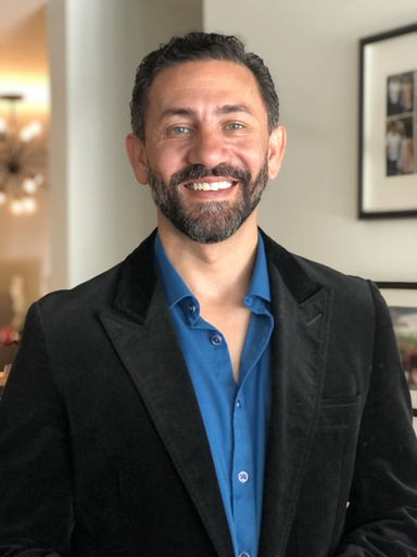 Image of Author Jono Lo Bue