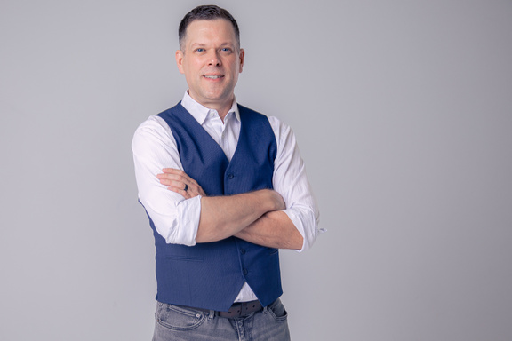 Image of Author Matt Rogers