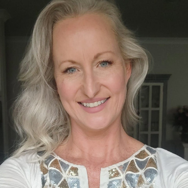 Image of Author Amber Richardson, Relaxing AI Coloring Books for Adults
