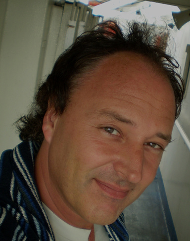 Image of Author Simon Shack