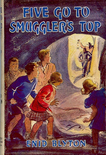 Five Go To Smuggler's Top (Famous Five #4)