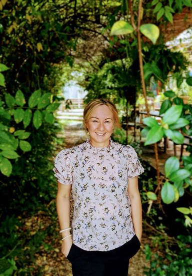 Image of Author Melody Barnao