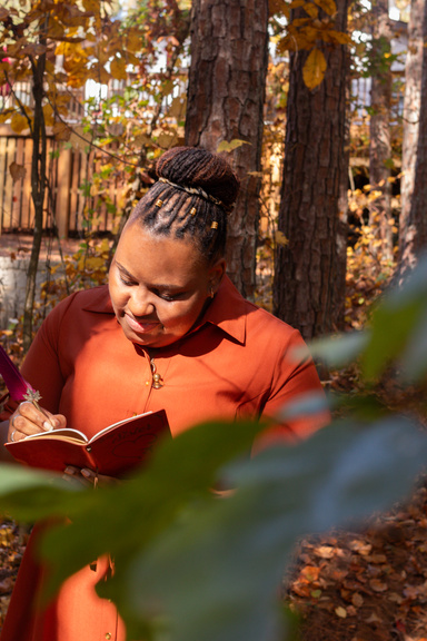 Image of Author Alicia Monai