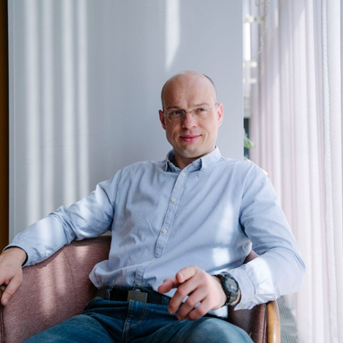 Image of Author Peter Faleskini