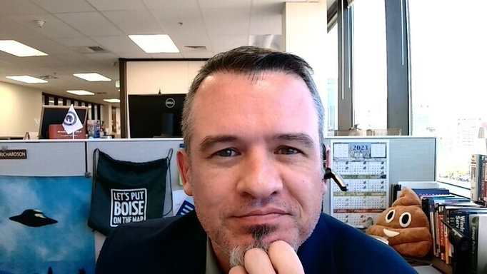Image of Author Brett Richardson