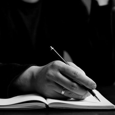 Image of Author Write books. And novels. Suspenseful romantic drama