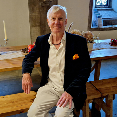 Image of Author Clive Cable aka The Copywriting Craftsman for Internet Entrepreneurs.