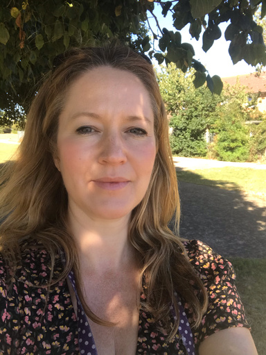 Image of Author Beth Davies