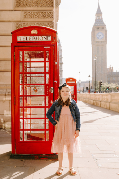 Image of Author Maggie Ainsworth