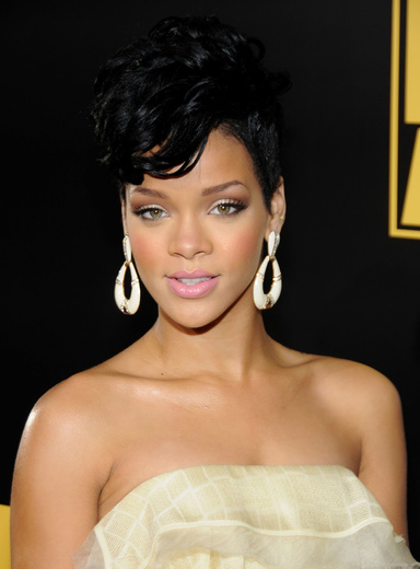 Rihanna singer books