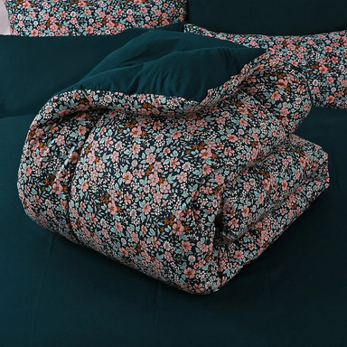 Comforter by Tulips