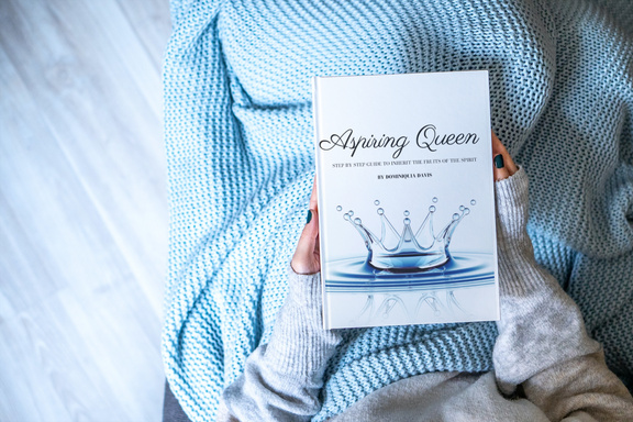 Aspiring Queen eBook