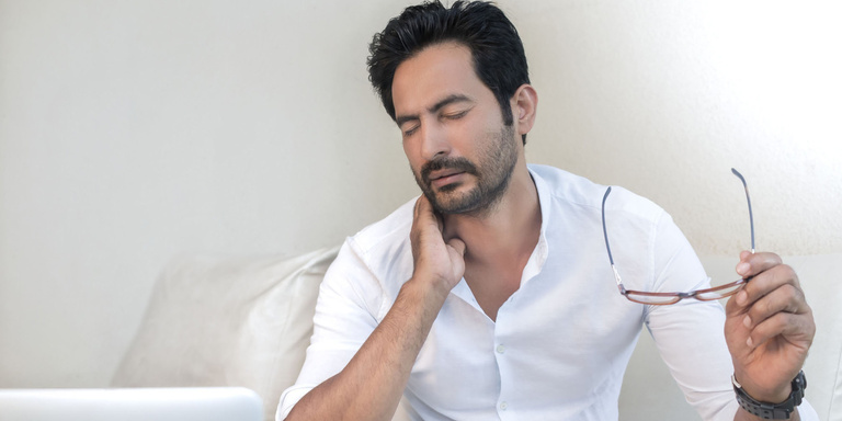 What are the two most important risk factors for head and neck cancer?