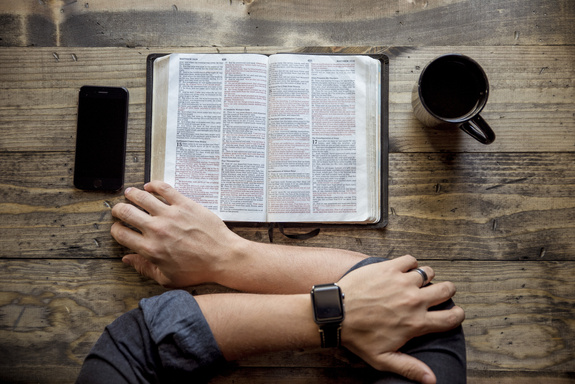 How Do You Memorize Bible Verses Without Forgetting Them After a Week?
